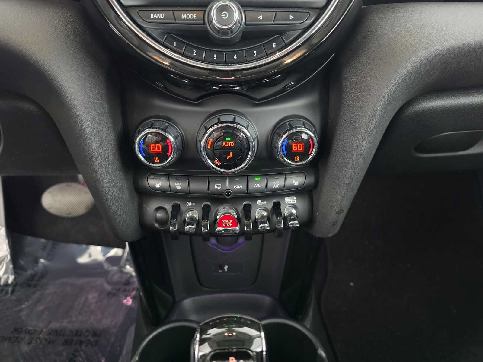 Used 2020 MINI Cooper S FWD image 28