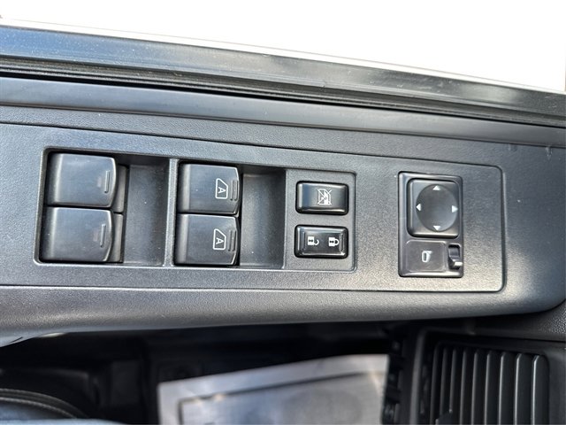 Used 2014 Nissan Titan PRO-4X AWD/4WD image 40