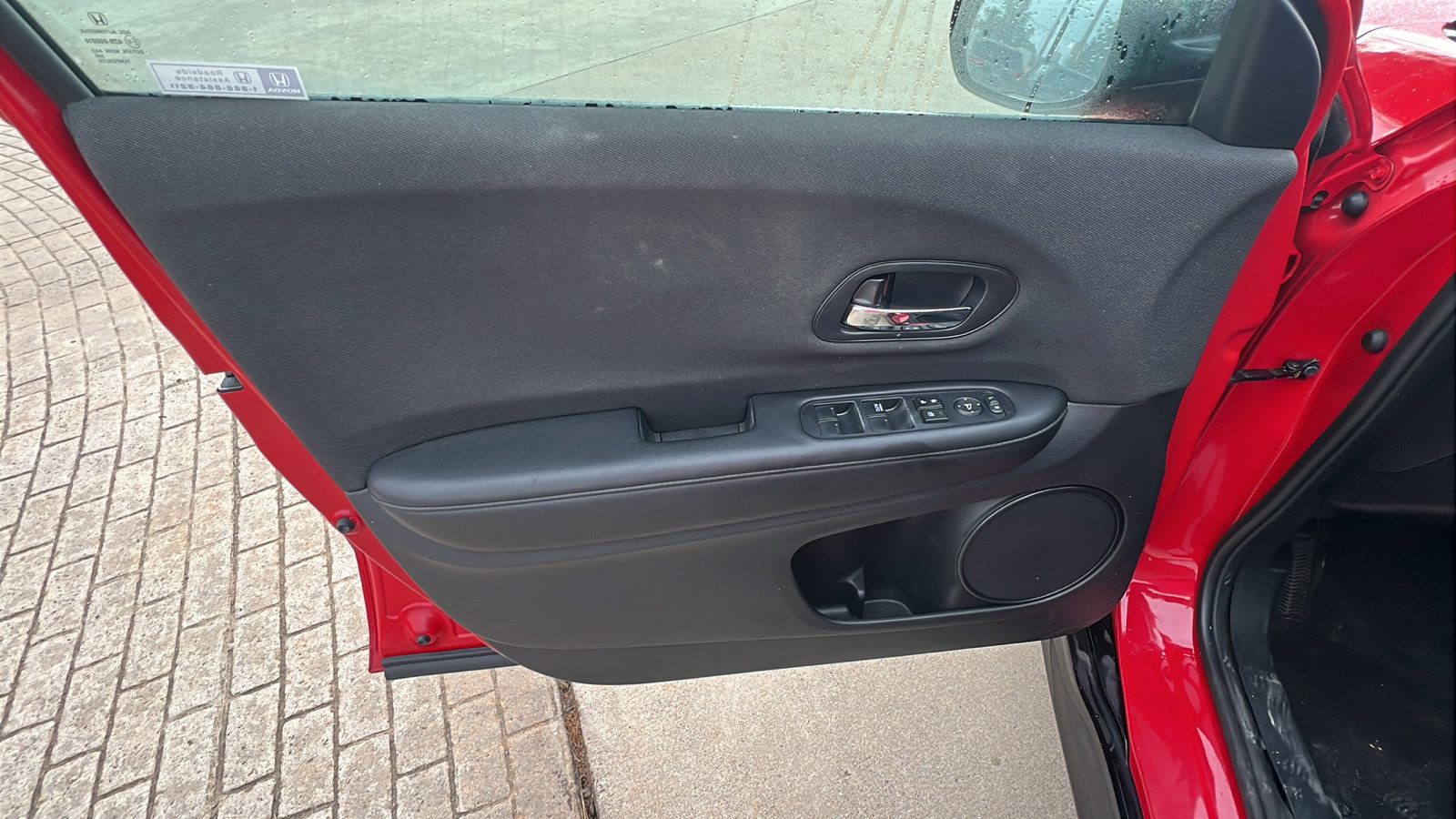 Used 2022 Honda HR-V Sport image 14