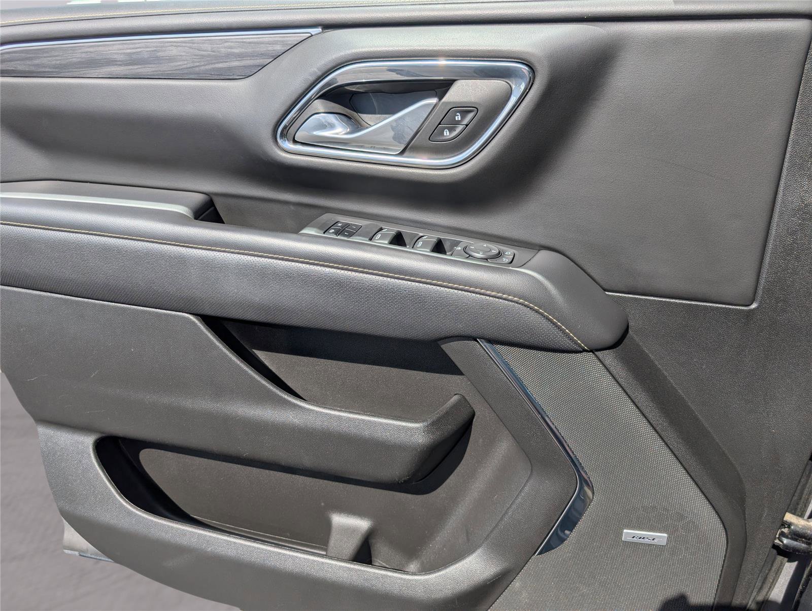 Used 2023 GMC Yukon SLT image 39