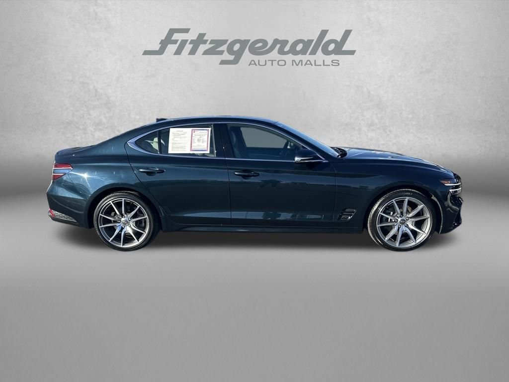 Used 2023 Genesis G70 2.0T image 8