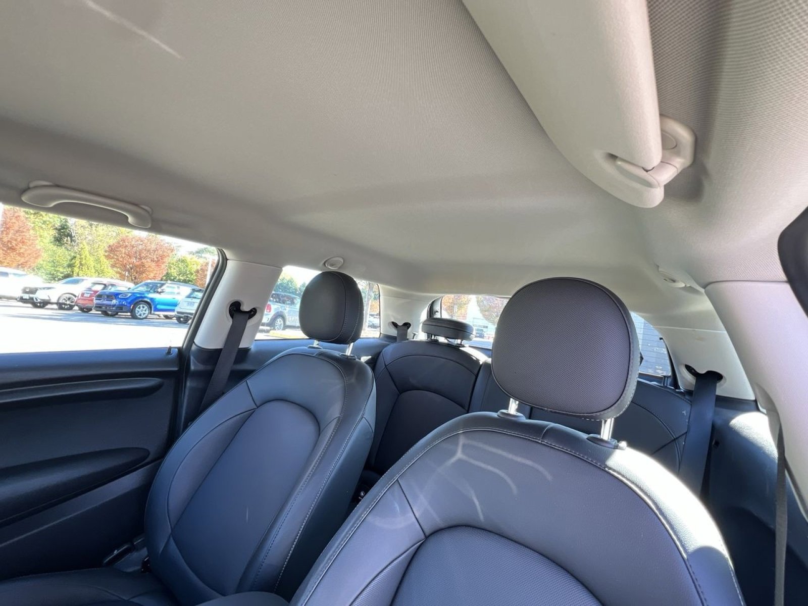 Used 2020 MINI Cooper 2-Door Hardtop image 25