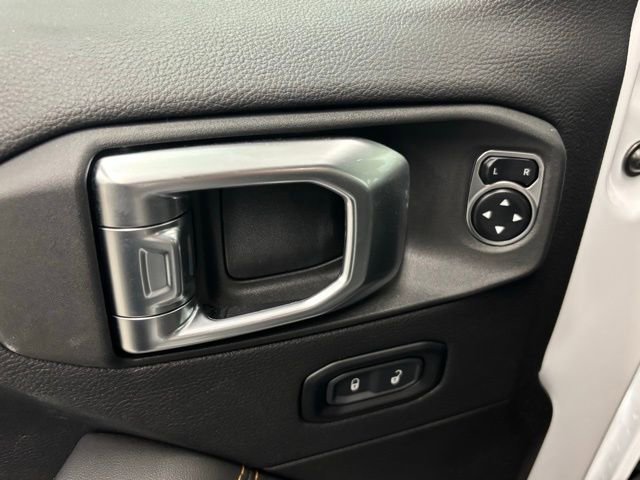 Used 2024 Jeep Wrangler Sahara w/ Safety Group image 14