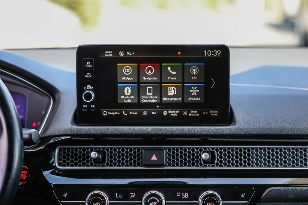 Used 2022 Honda Civic Sport Touring image 4