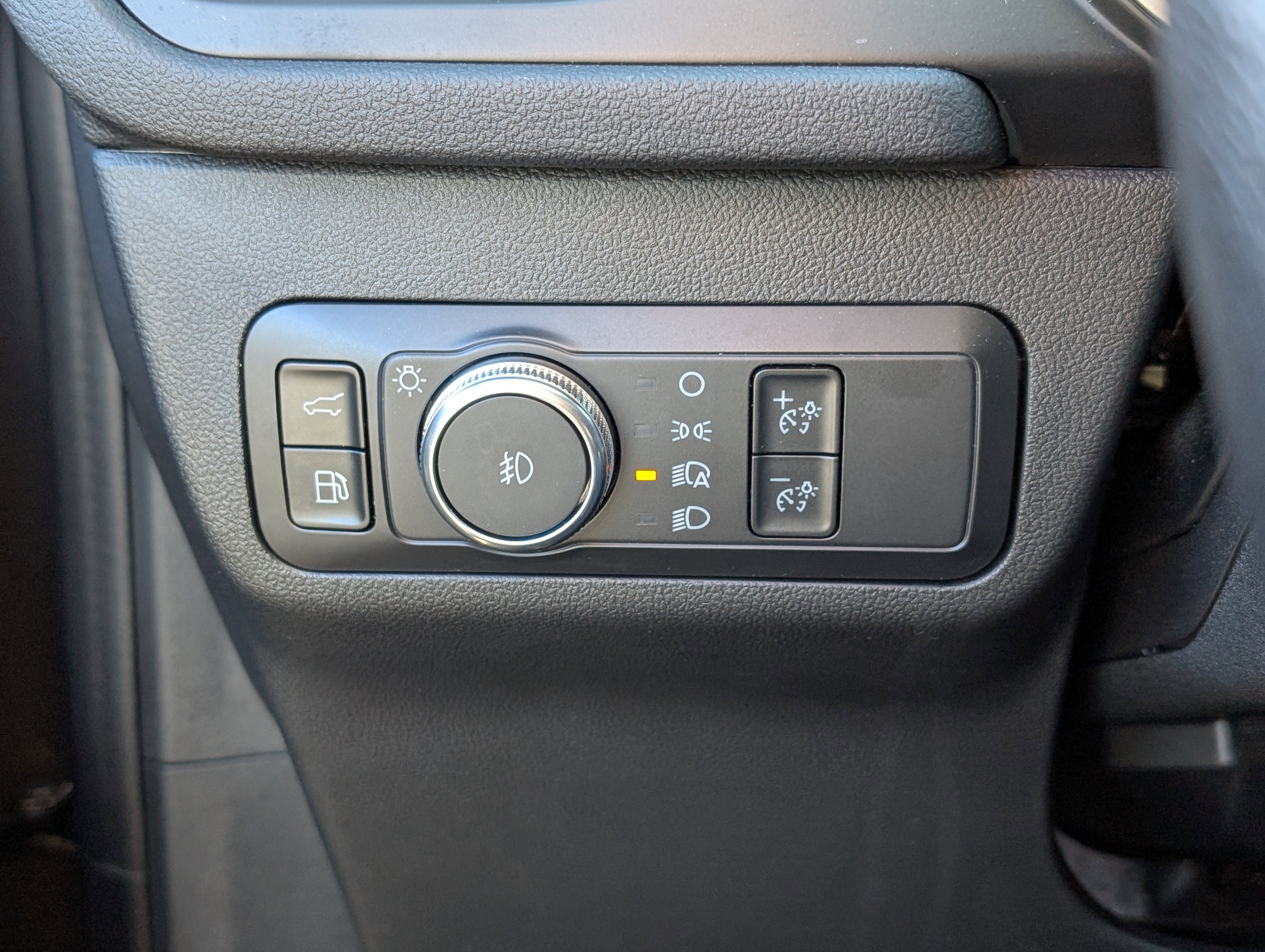 Certified 2021 Ford Escape SEL image 21