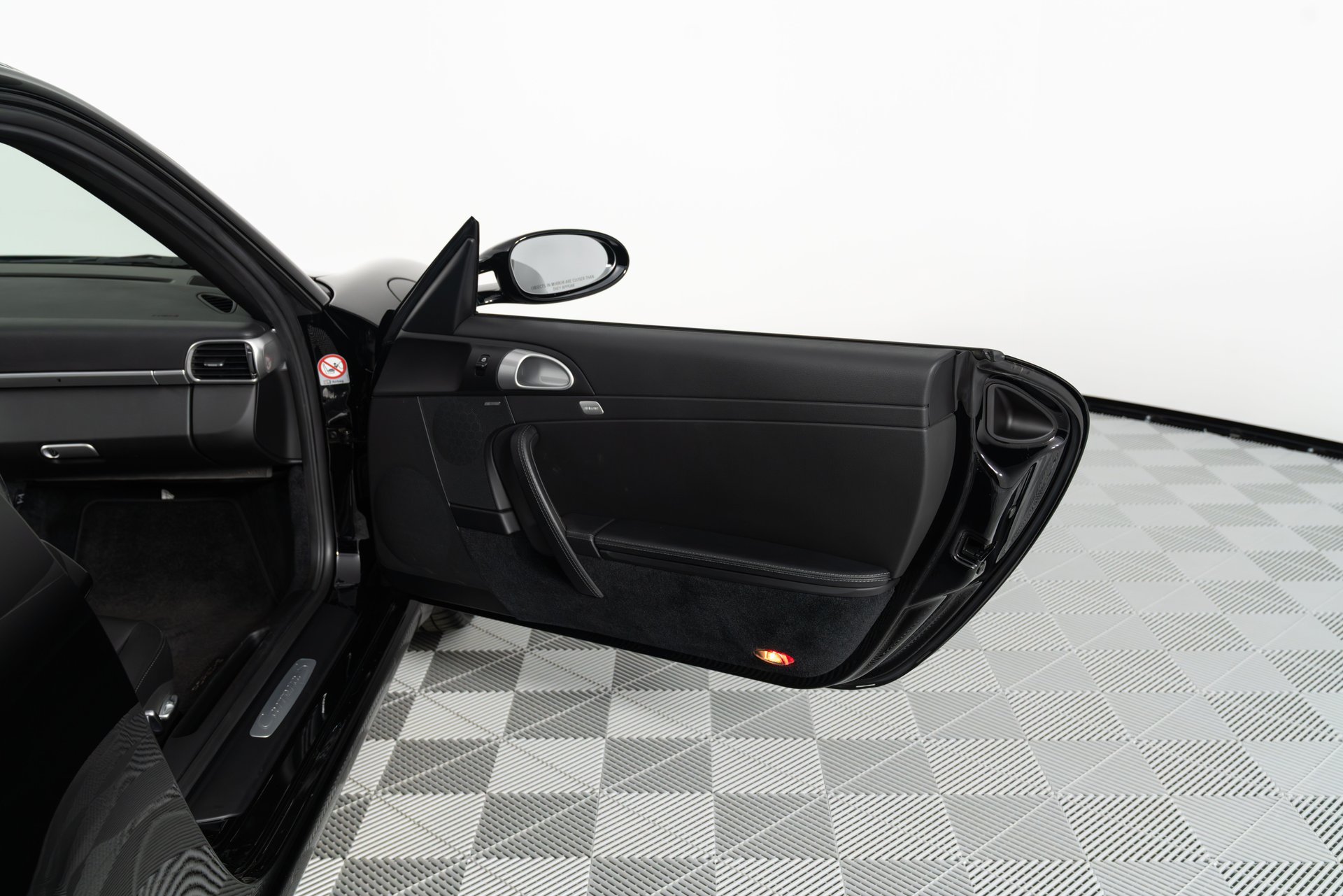 Used 2005 Porsche 911 Carrera S RWD image 14