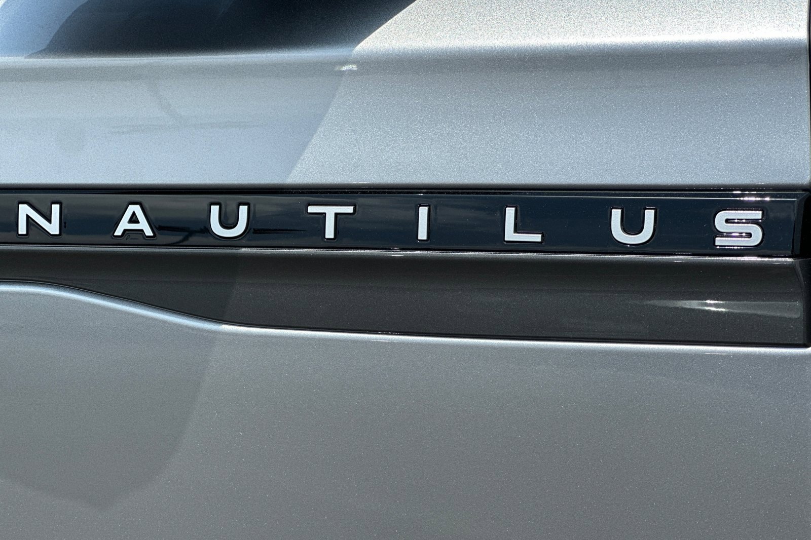 New 2024 Lincoln Nautilus Reserve w/ Equipment Group 202A image 21