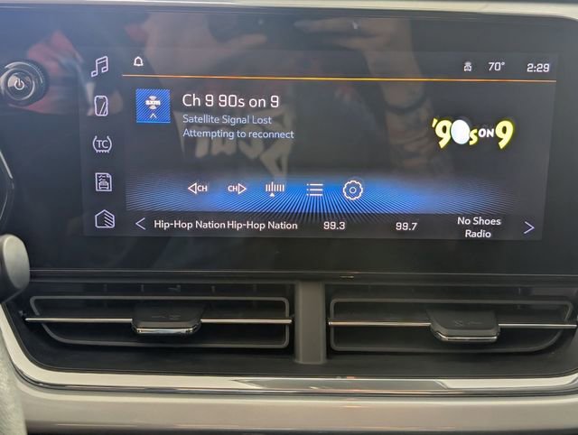 Certified 2025 Chevrolet Trax LT image 19