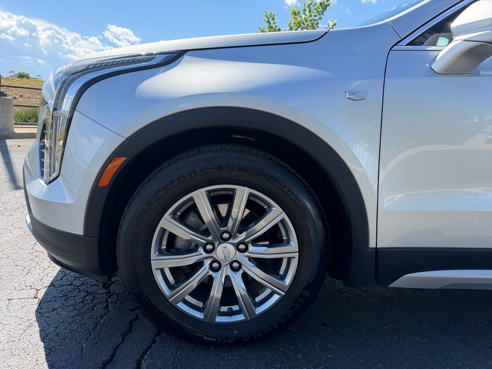 Used 2020 Cadillac XT4 Premium Luxury w/ Cold Weather Package AWD/4WD image 24