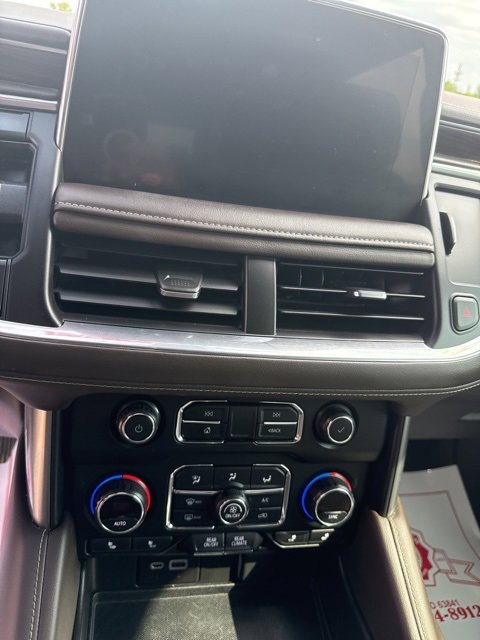 Used 2021 Chevrolet Suburban LT w/ LT Signature Package image 18