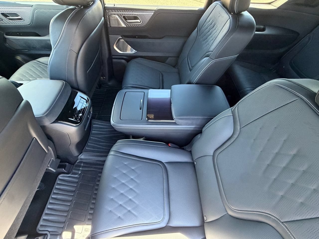 New 2027 INFINITI QX80 Autograph AWD/4WD image 14