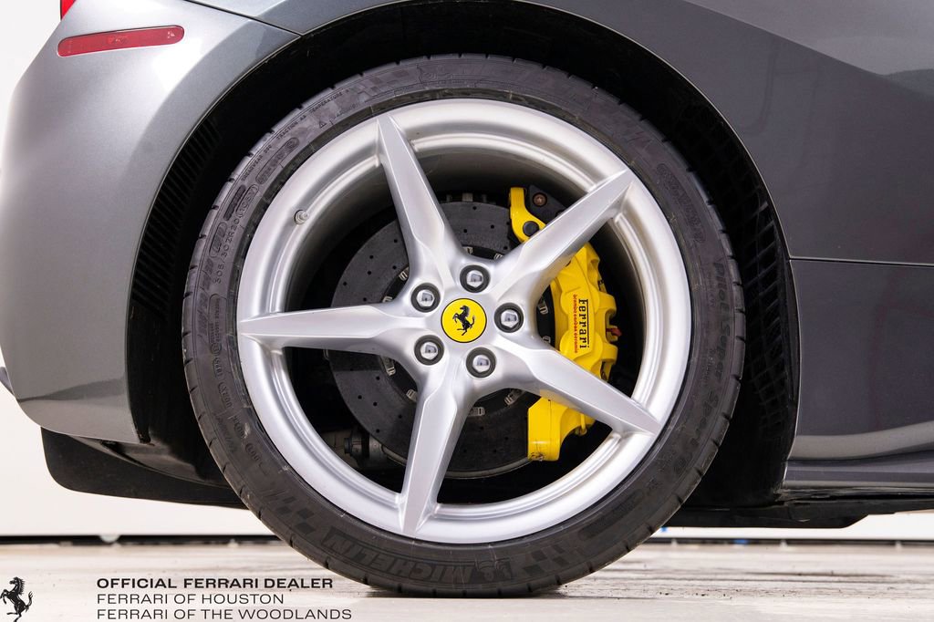 Certified 2018 Ferrari 488 GTB RWD image 21