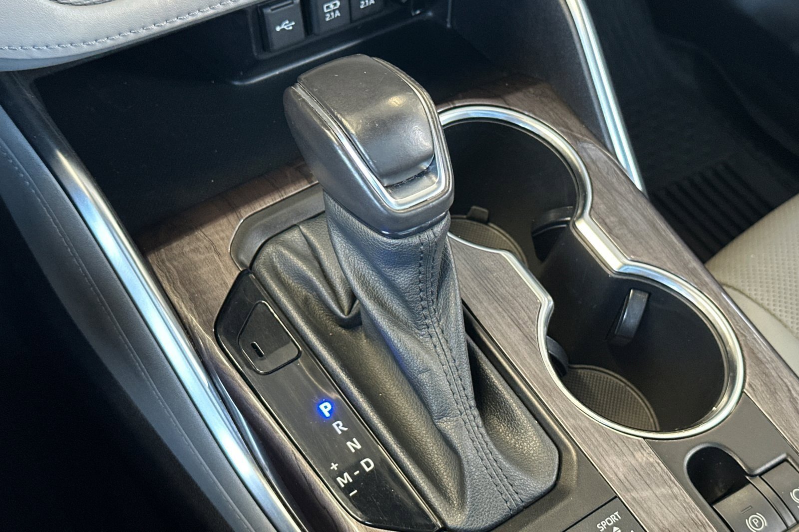 Used 2021 Toyota Highlander Platinum image 22