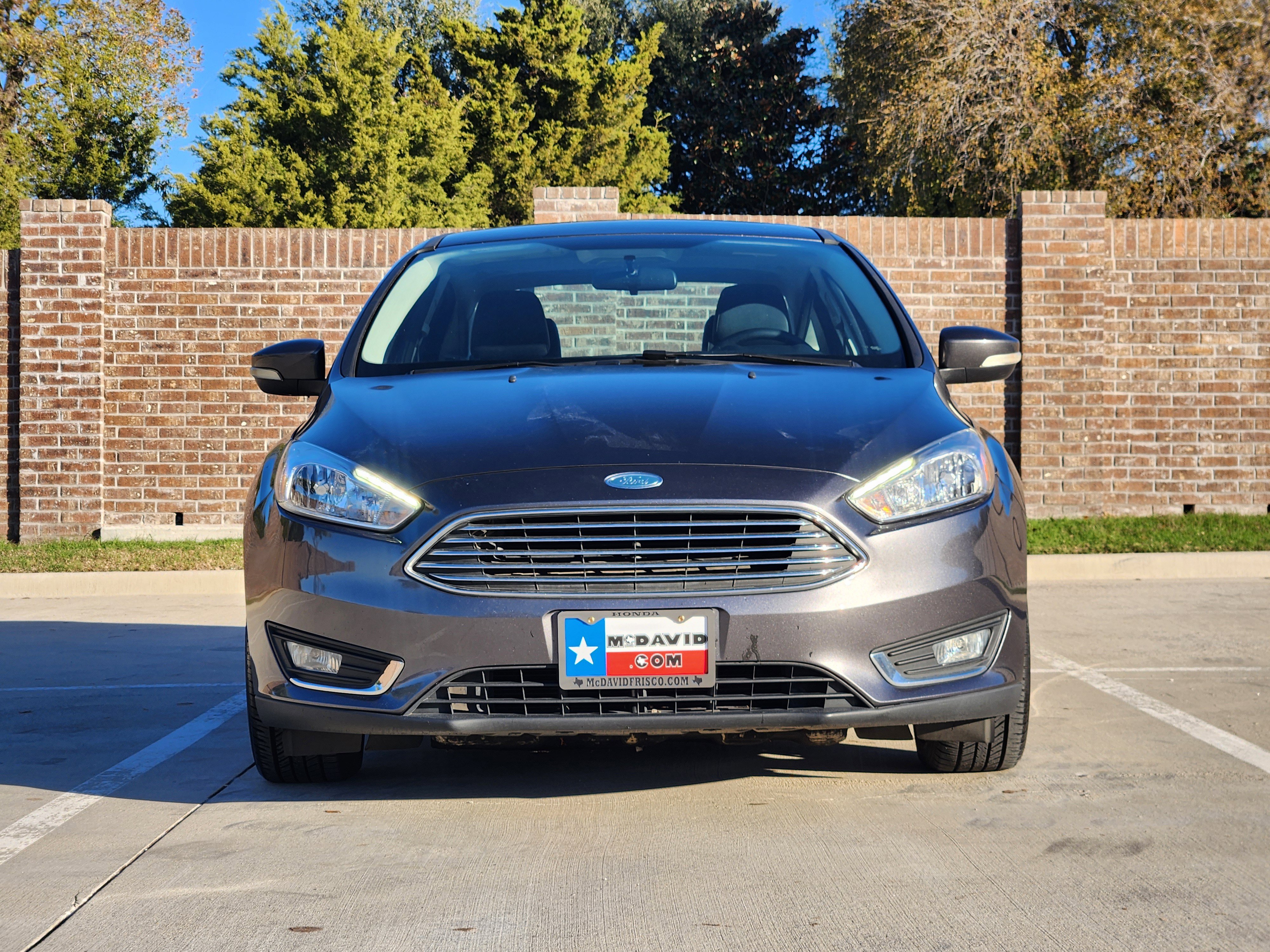 Used 2017 Ford Focus Titanium video 2