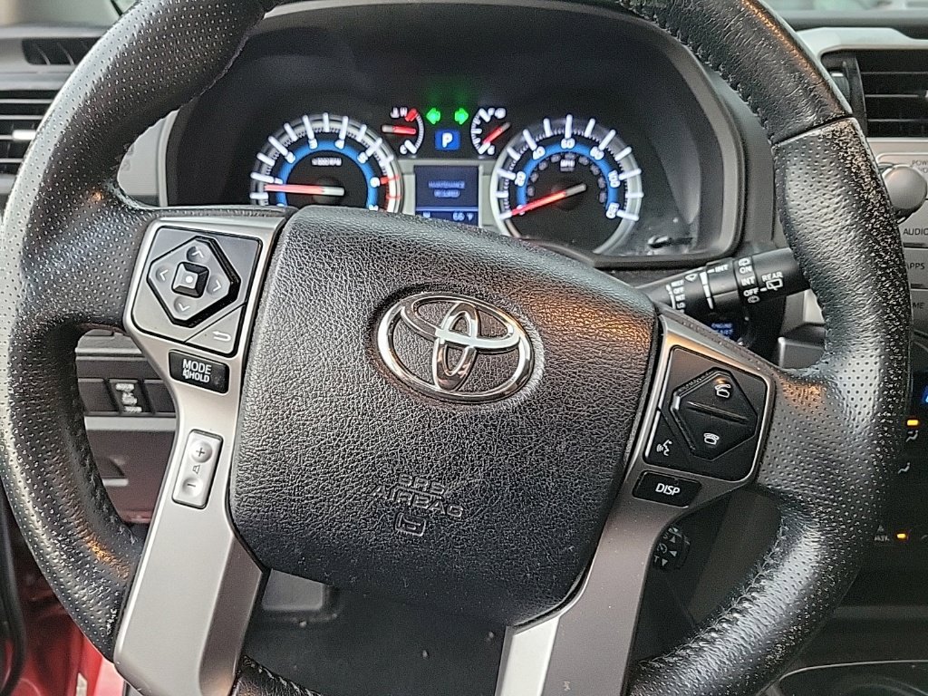 Used 2016 Toyota 4Runner Limited AWD/4WD image 10