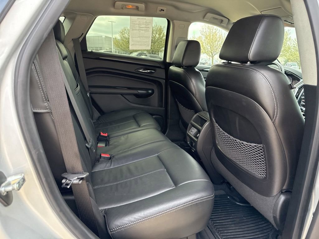 Used 2015 Cadillac SRX FWD image 16