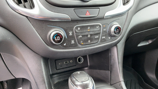 Used 2020 Chevrolet Equinox LT FWD image 16
