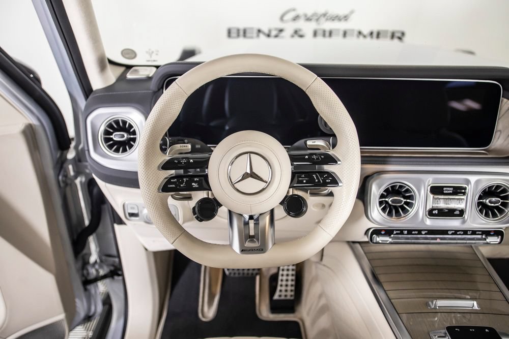 Used 2025 Mercedes-Benz G 63 AMG 4MATIC image 25
