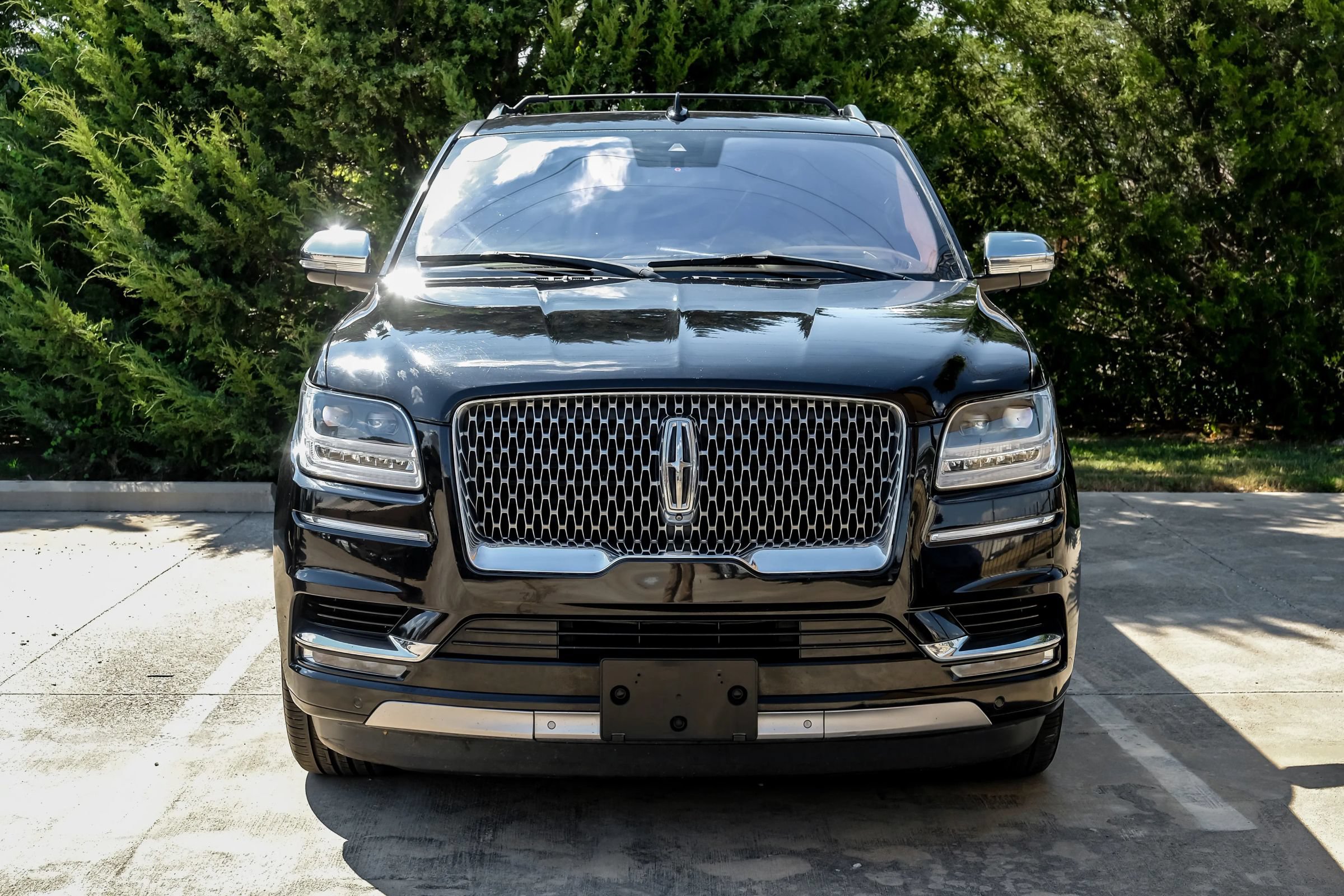 Used 2019 Lincoln Navigator Black Label w/ Cargo Package AWD/4WD image 6