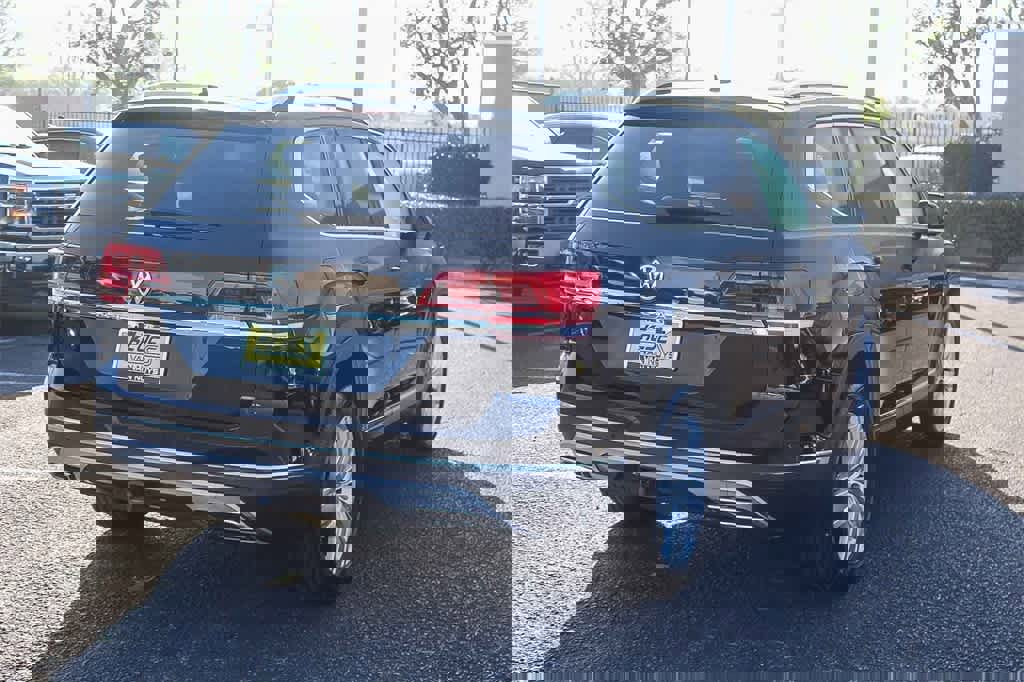 Used 2018 Volkswagen Atlas SEL Premium image 4