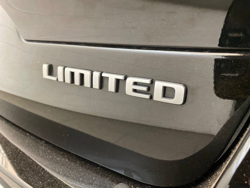 Certified 2024 Jeep Grand Cherokee L Limited AWD/4WD image 12