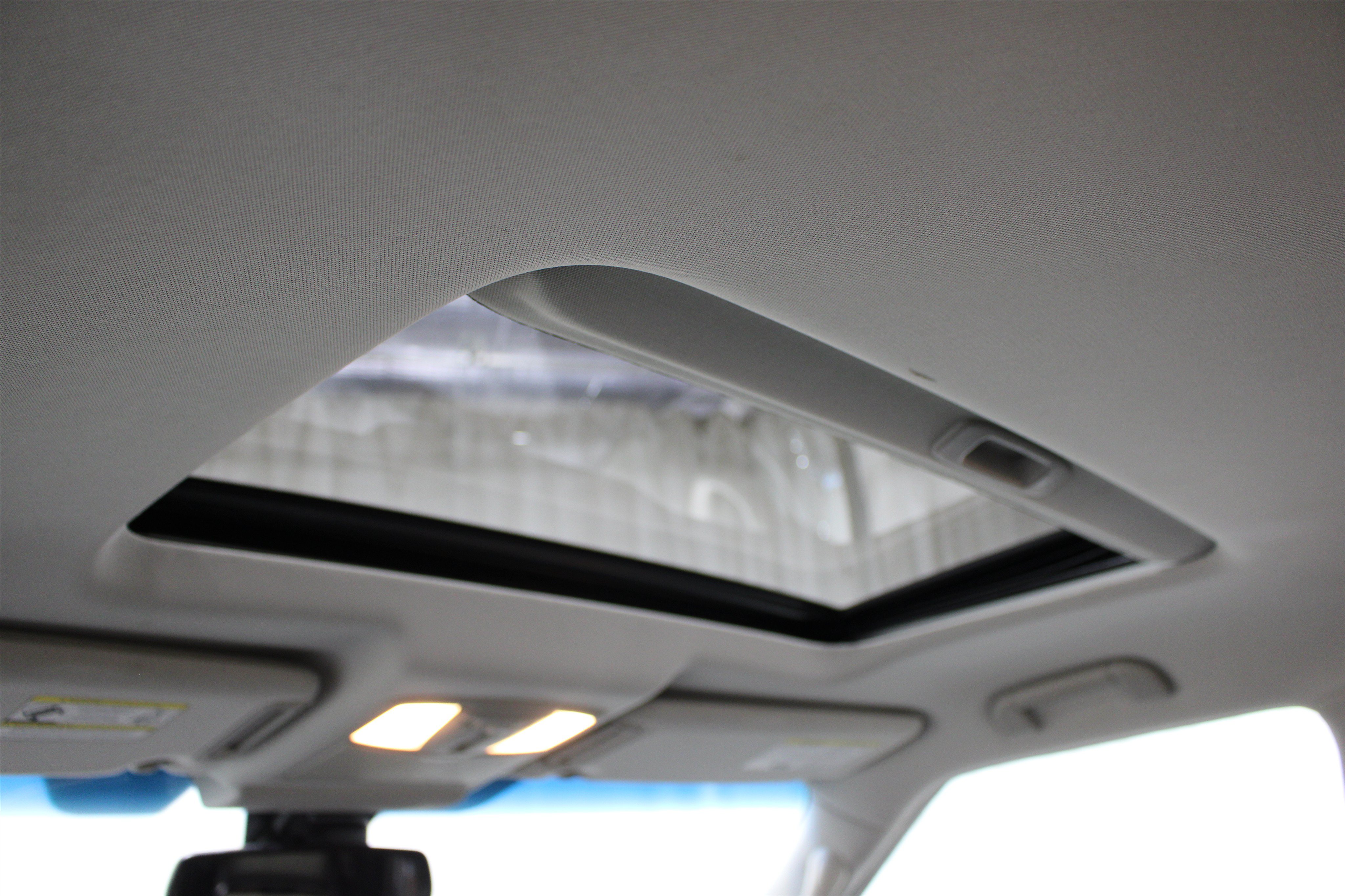 Used 2011 INFINITI QX56 4WD w/ Deluxe Touring Pkg image 24