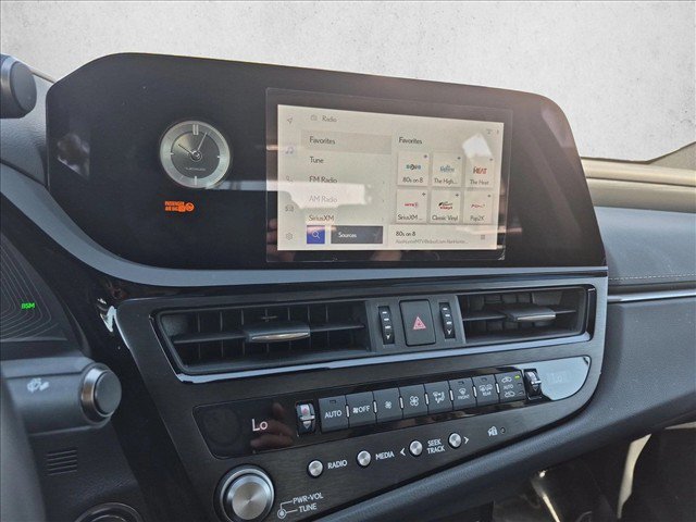 Used 2024 Lexus ES 350 w/ Accessory Package (Z2) FWD image 15