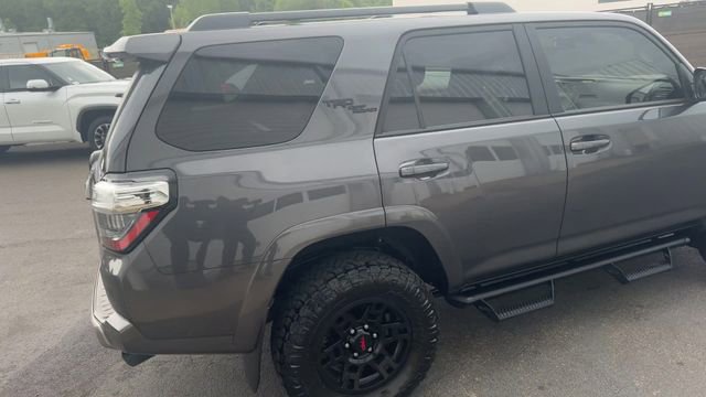 Used 2023 Toyota 4Runner TRD Off-Road Premium w/ Moonroof Package AWD/4WD image 17