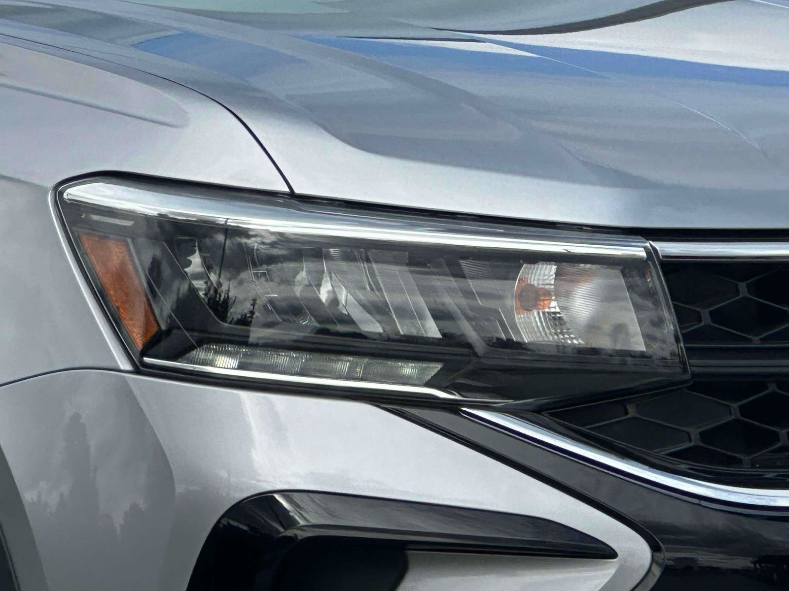 Certified 2023 Volkswagen Taos SE AWD/4WD image 7