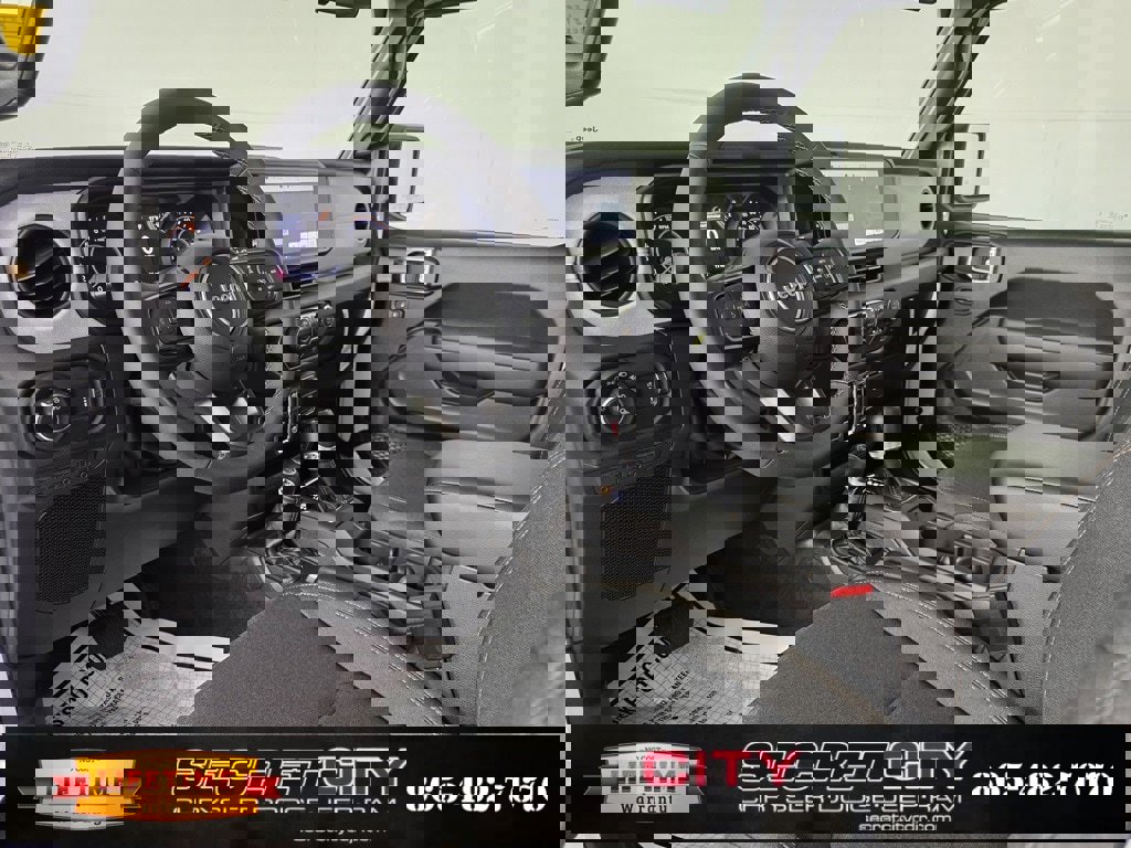 New 2025 Jeep Gladiator Sport image 11