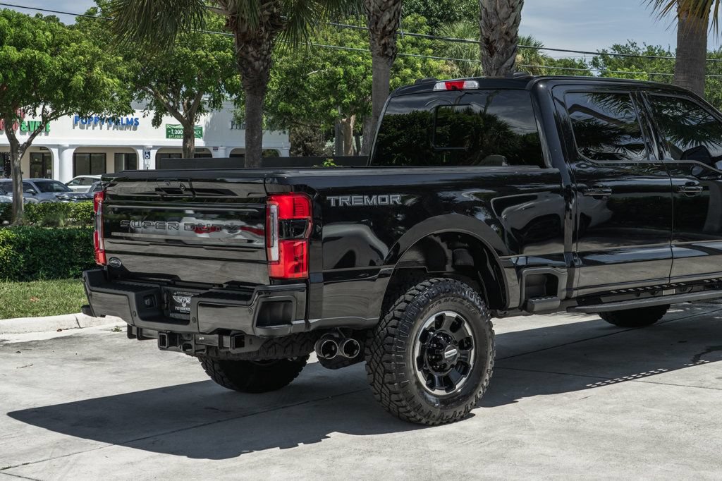 Used 2025 Ford F250 Platinum w/ Tremor Off-Road Package AWD/4WD image 7