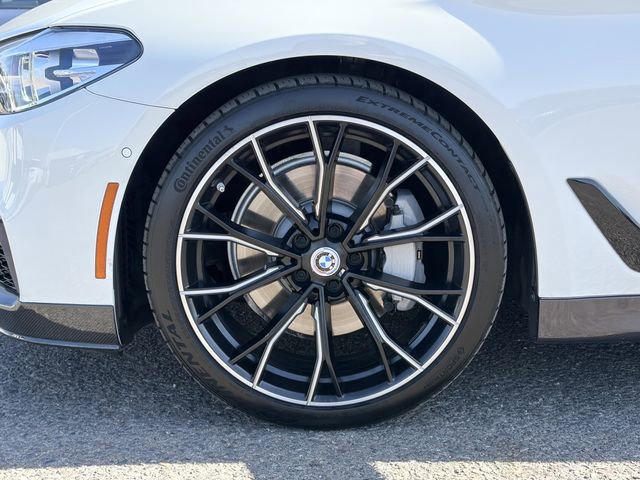 Used 2018 BMW 540i xDrive w/ M Sport Package image 31