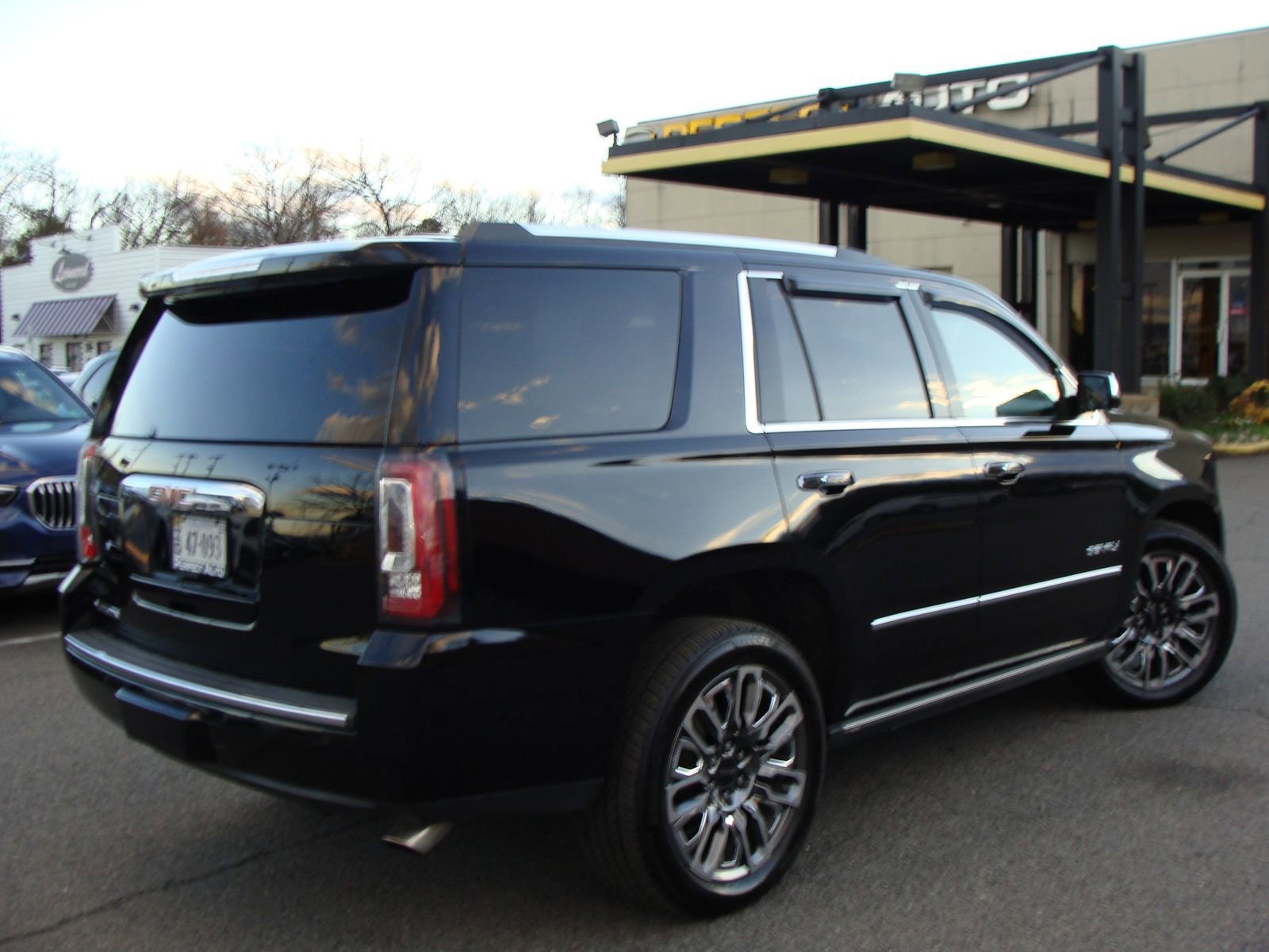 Used 2019 GMC Yukon Denali w/ Denali Ultimate Package image 6