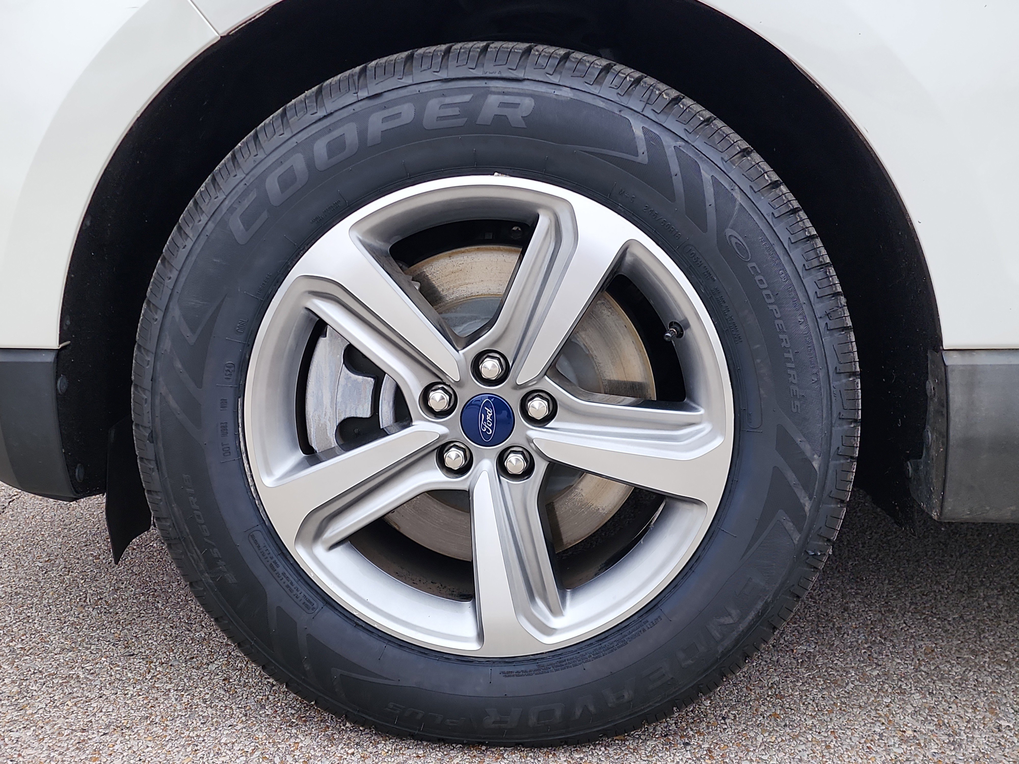 Used 2022 Ford Edge SEL w/ Convenience Package image 9