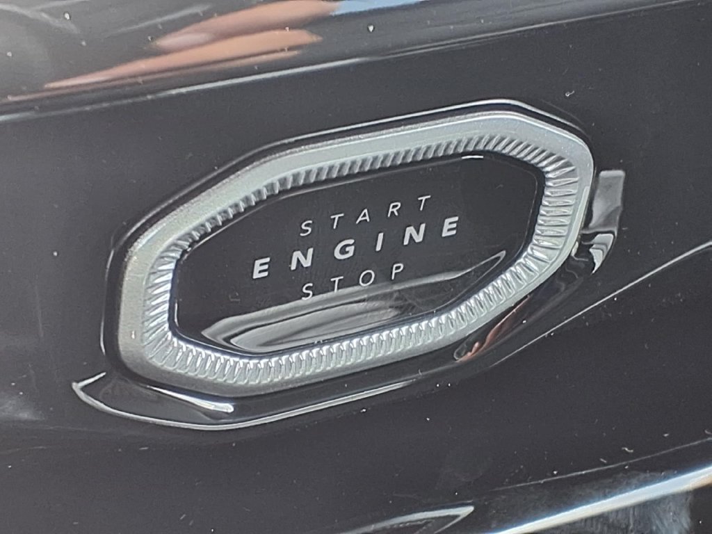 New 2026 Jeep Grand Cherokee L Summit AWD/4WD image 13