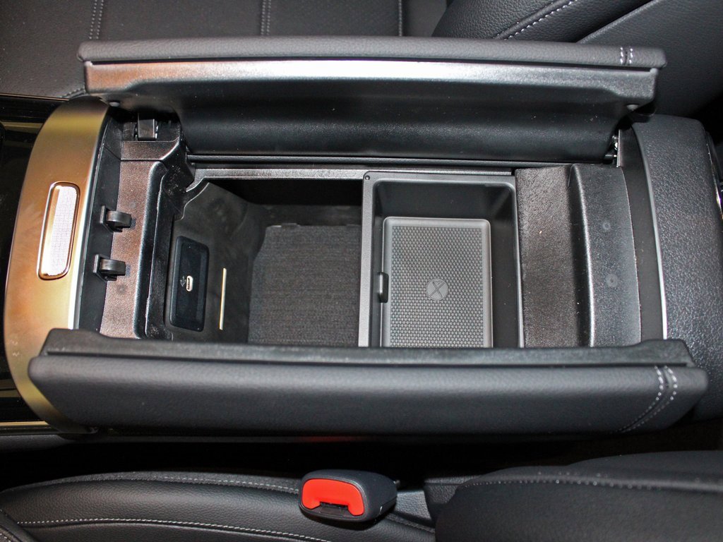 Certified 2025 Mercedes-Benz GLC 300 4MATIC image 24