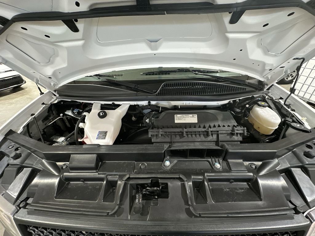 Used 2024 GMC Savana 2500 w/ Driver Convenience Package image 17