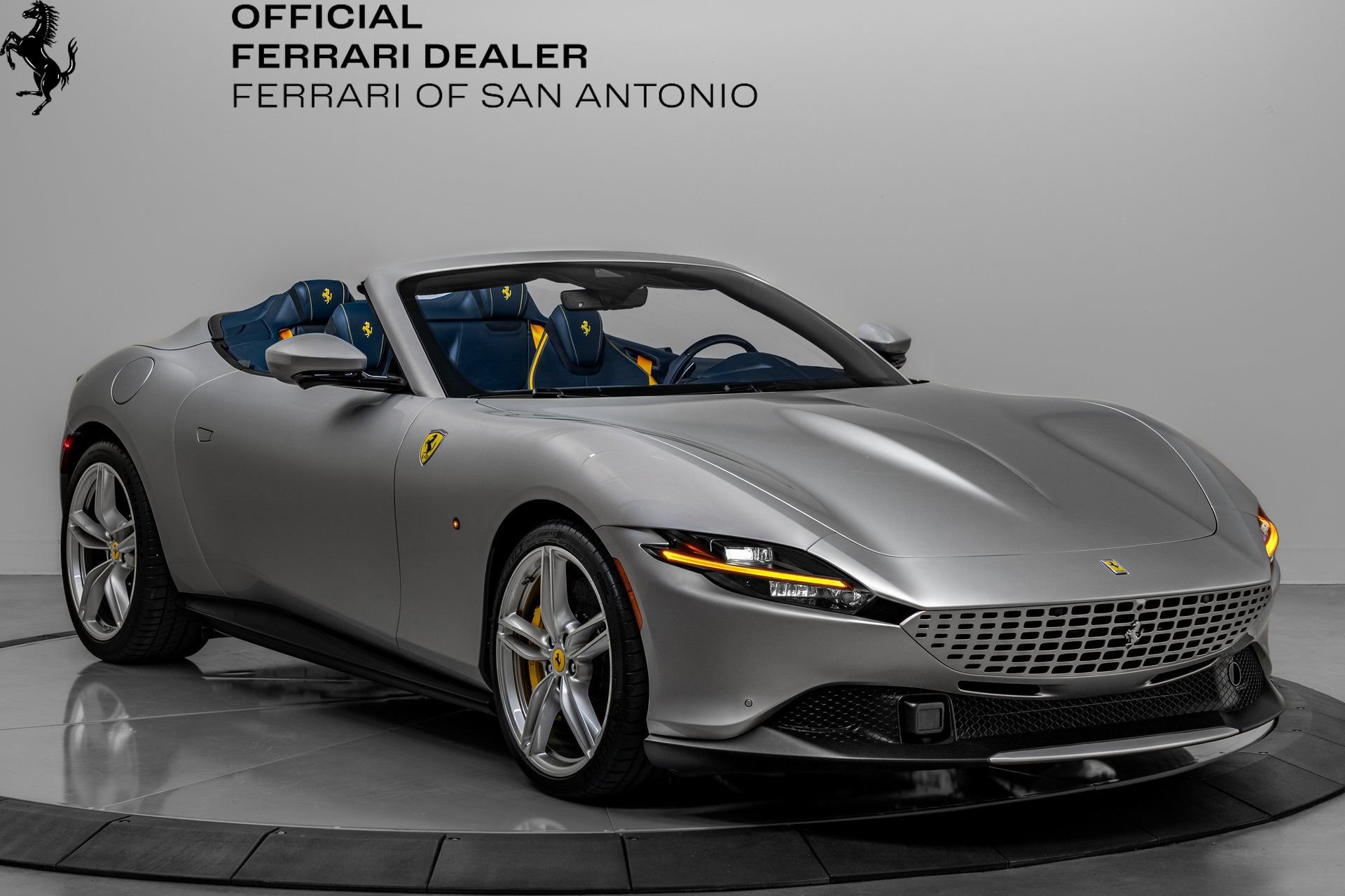 Certified 2024 Ferrari Roma Spider RWD image 1