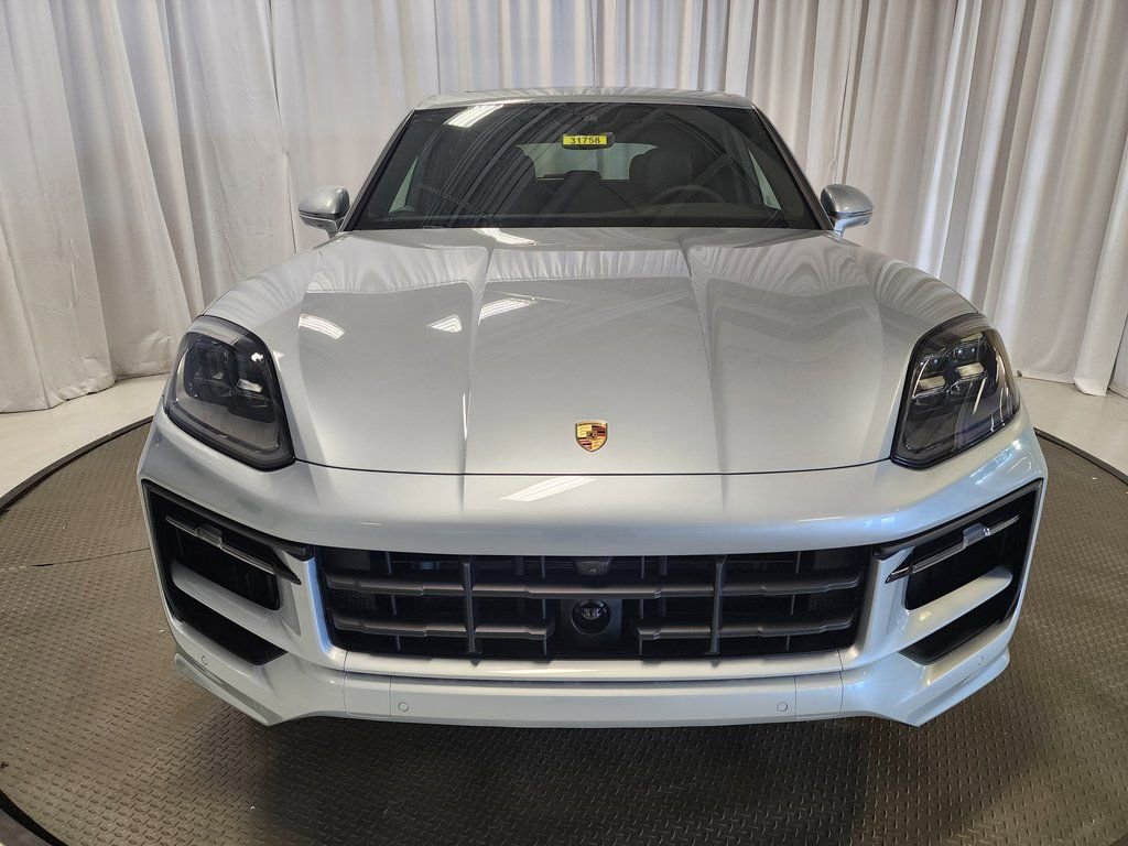 Certified 2025 Porsche Cayenne image 29