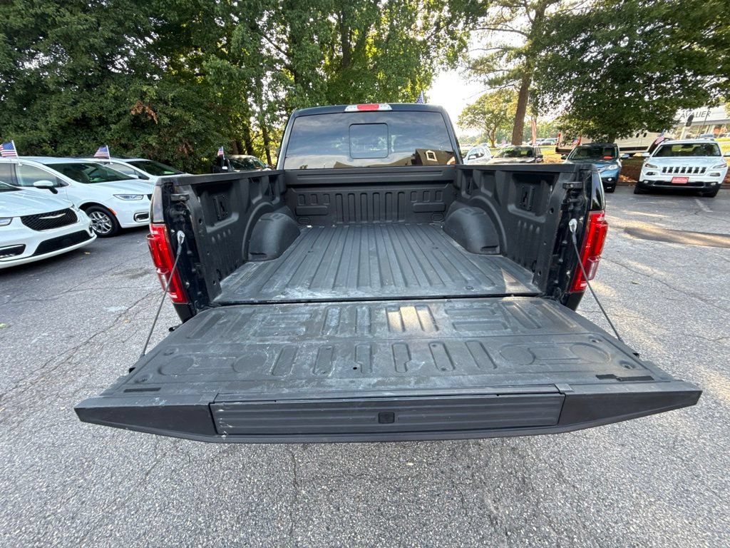 Used 2017 Ford F150 Platinum w/ Equipment Group 701A Luxury AWD/4WD image 5