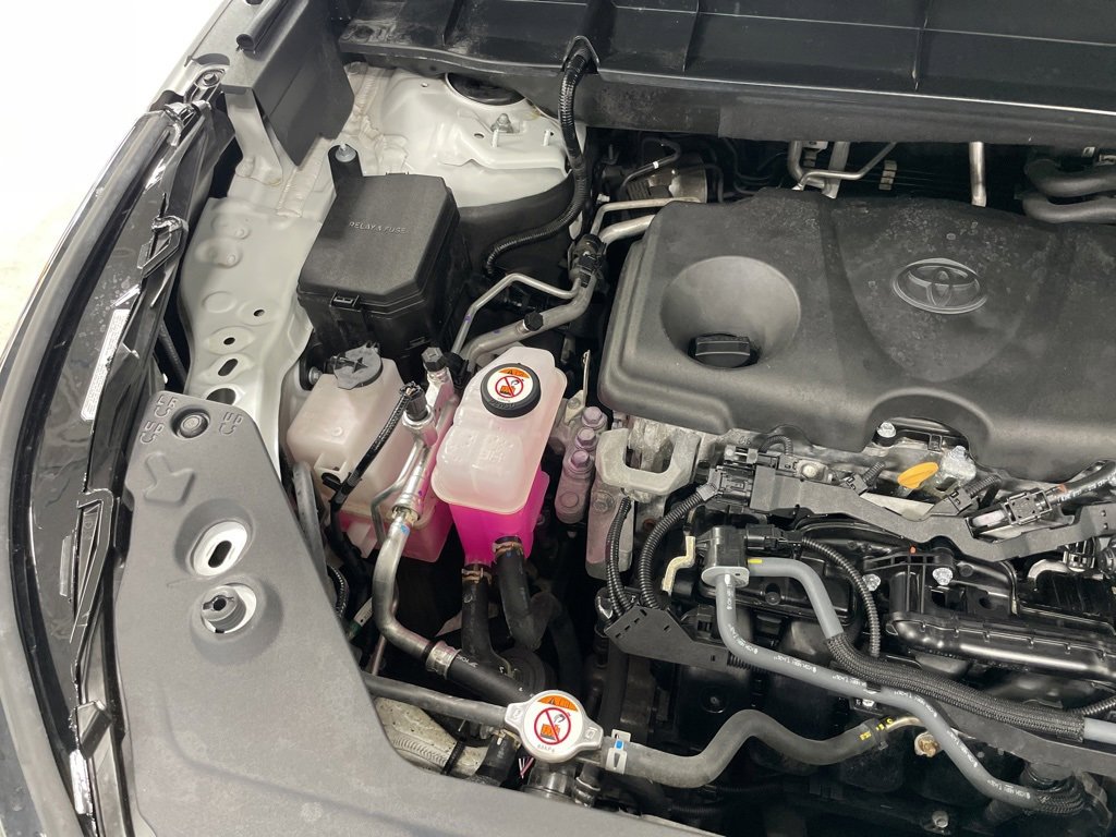 Used 2024 Toyota Highlander Platinum image 30