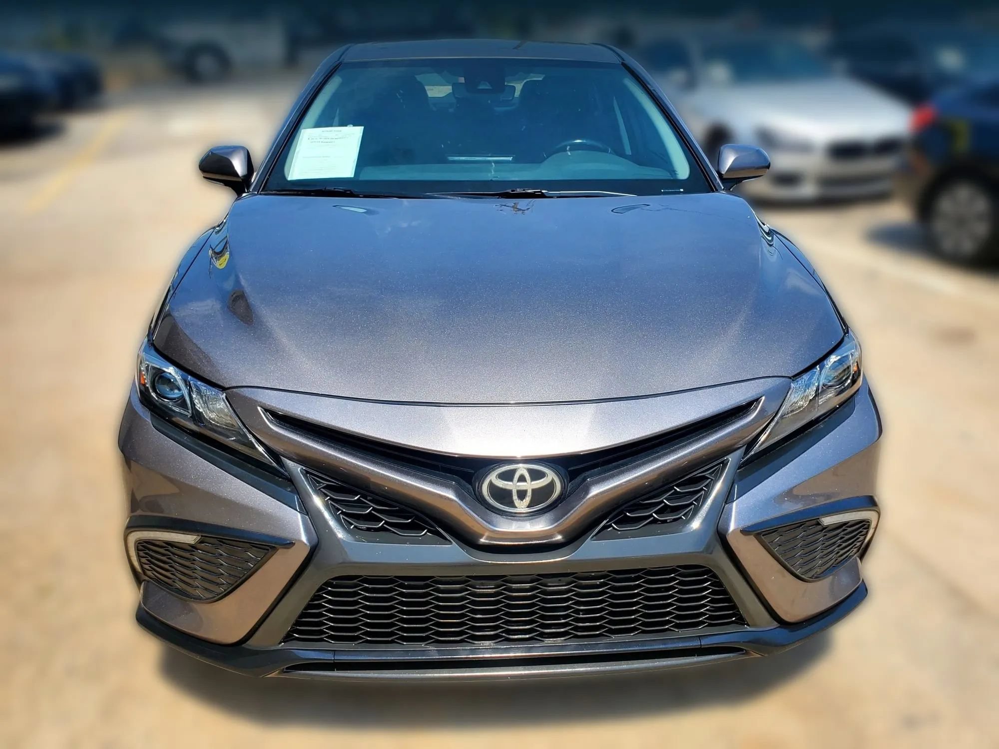 Used 2022 Toyota Camry SE FWD image 22