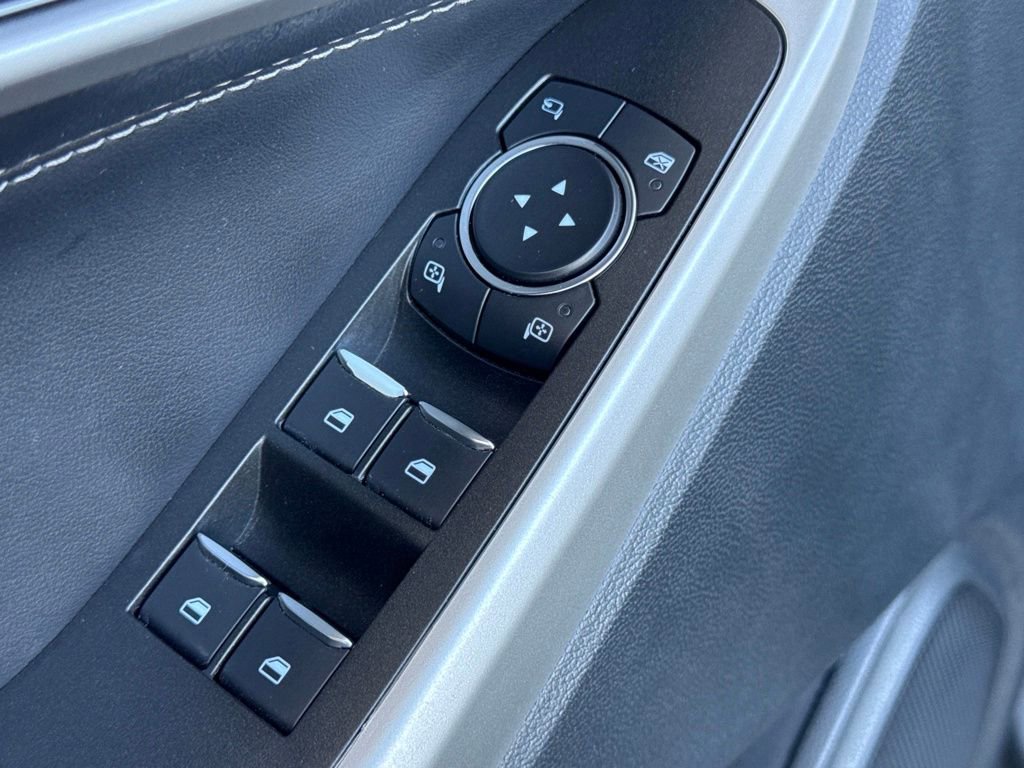 Used 2022 Ford Explorer Limited w/ Equipment Group 301A image 16