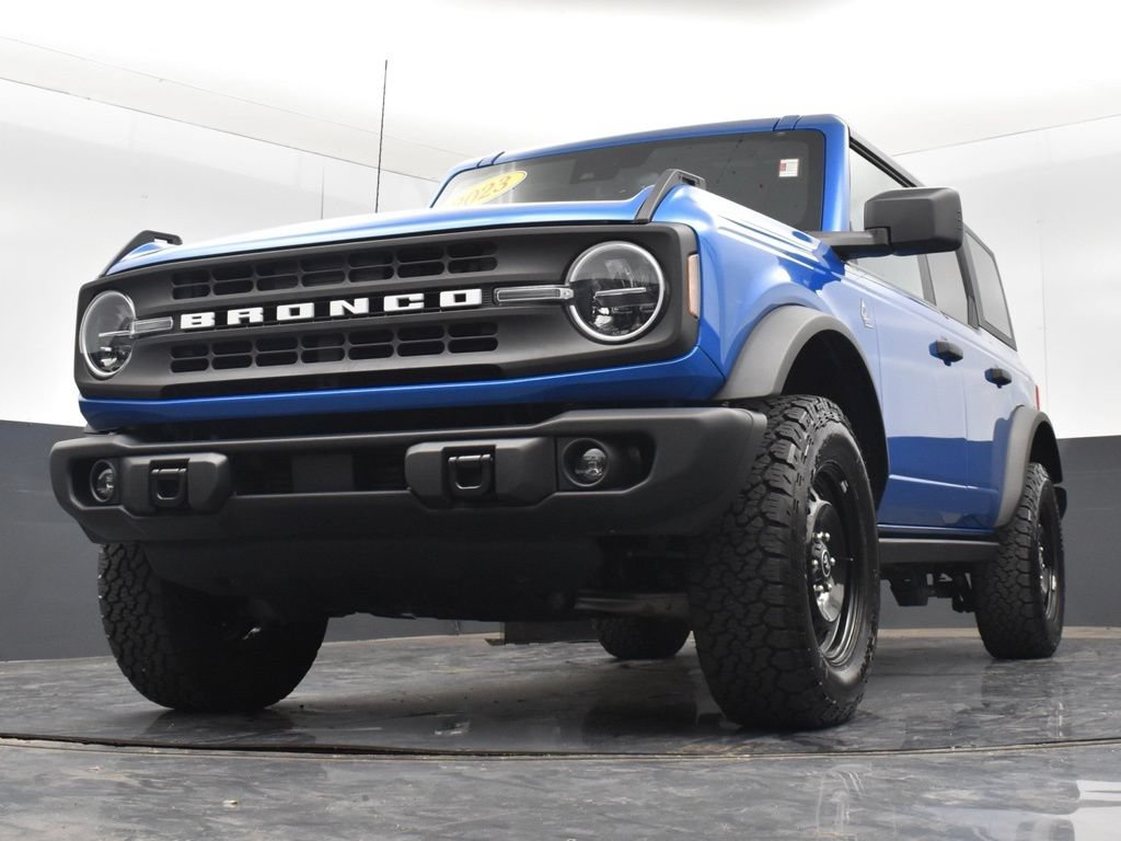 Used 2023 Ford Bronco Black Diamond AWD/4WD image 25