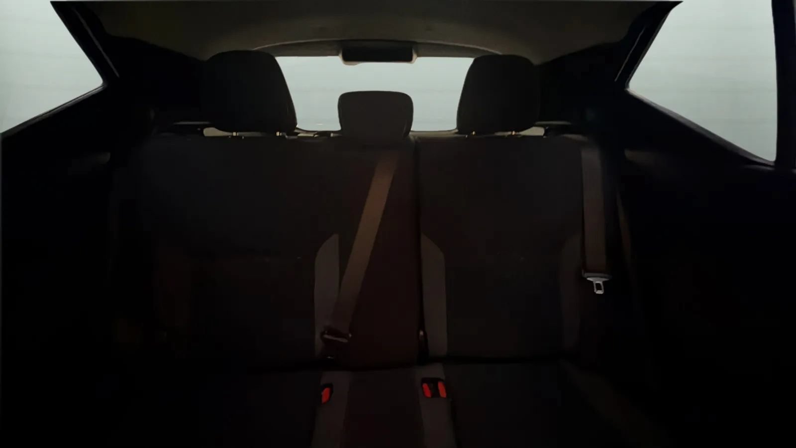Used 2018 Nissan Kicks SV FWD image 18