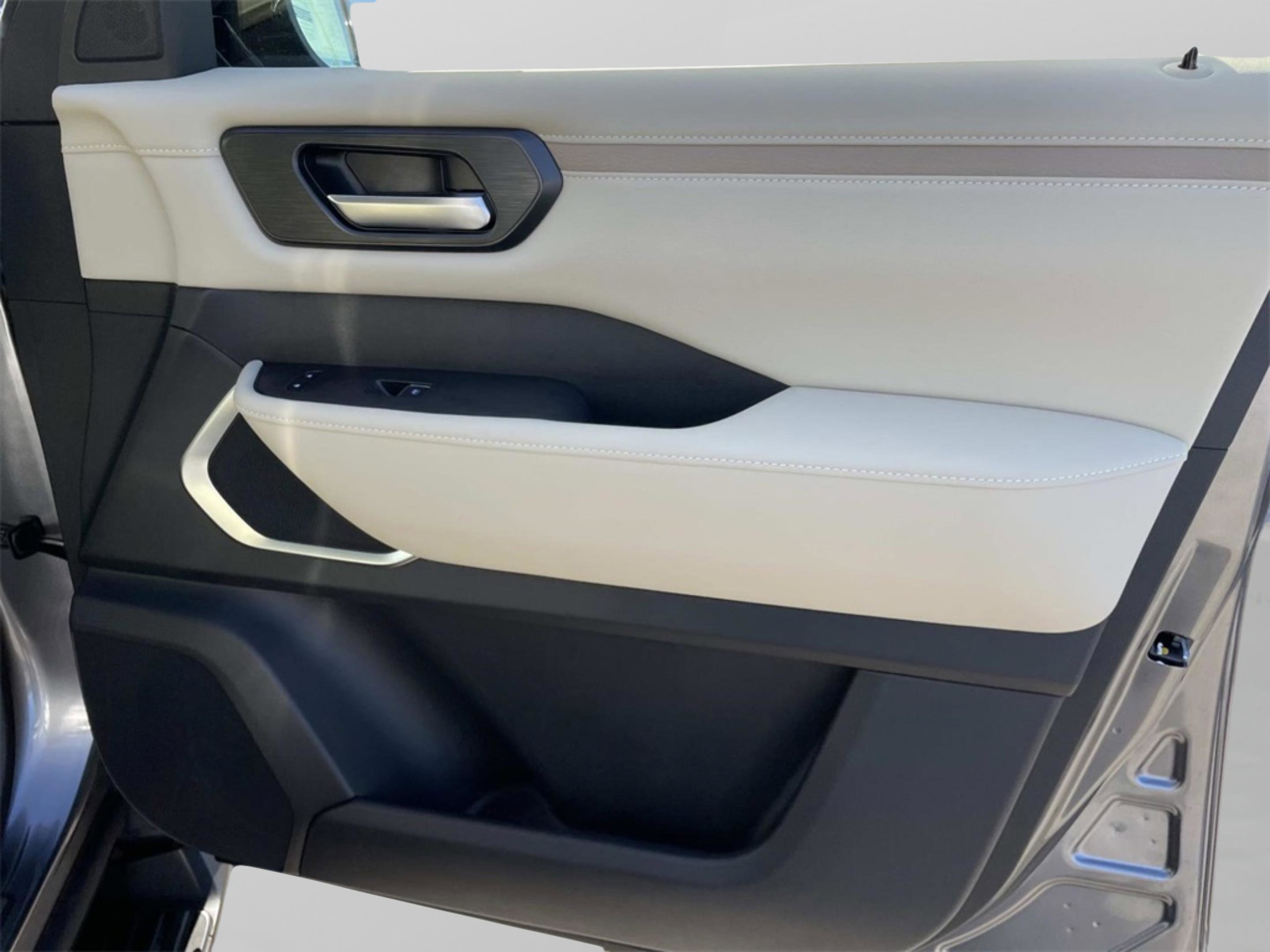 New 2026 Nissan Armada Platinum image 21