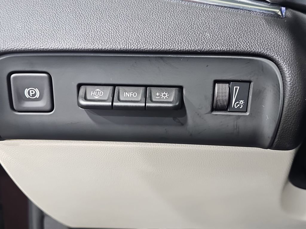Certified 2024 Buick Enclave Avenir w/ Avenir Technology Package image 33