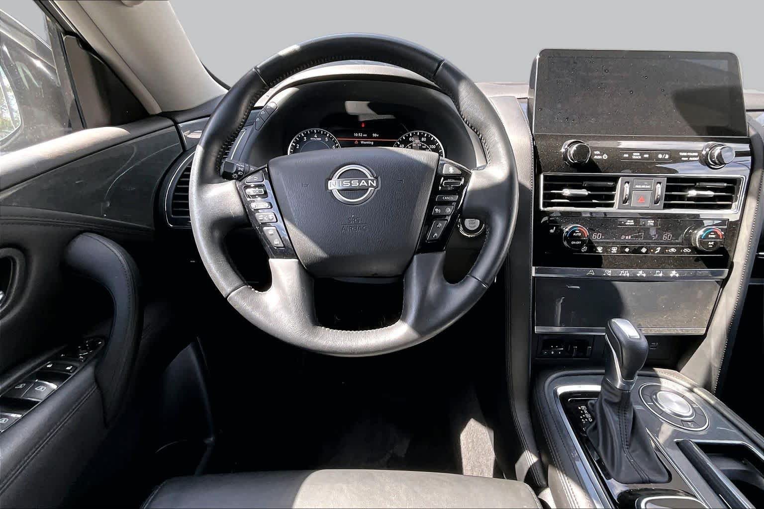 Used 2022 Nissan Armada SV w/ SV Appearance Package RWD image 6