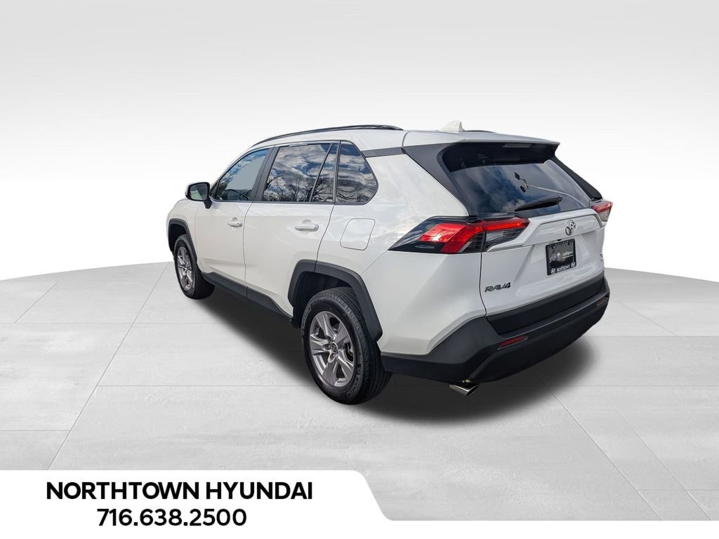 Used 2025 Toyota RAV4 XLE image 12