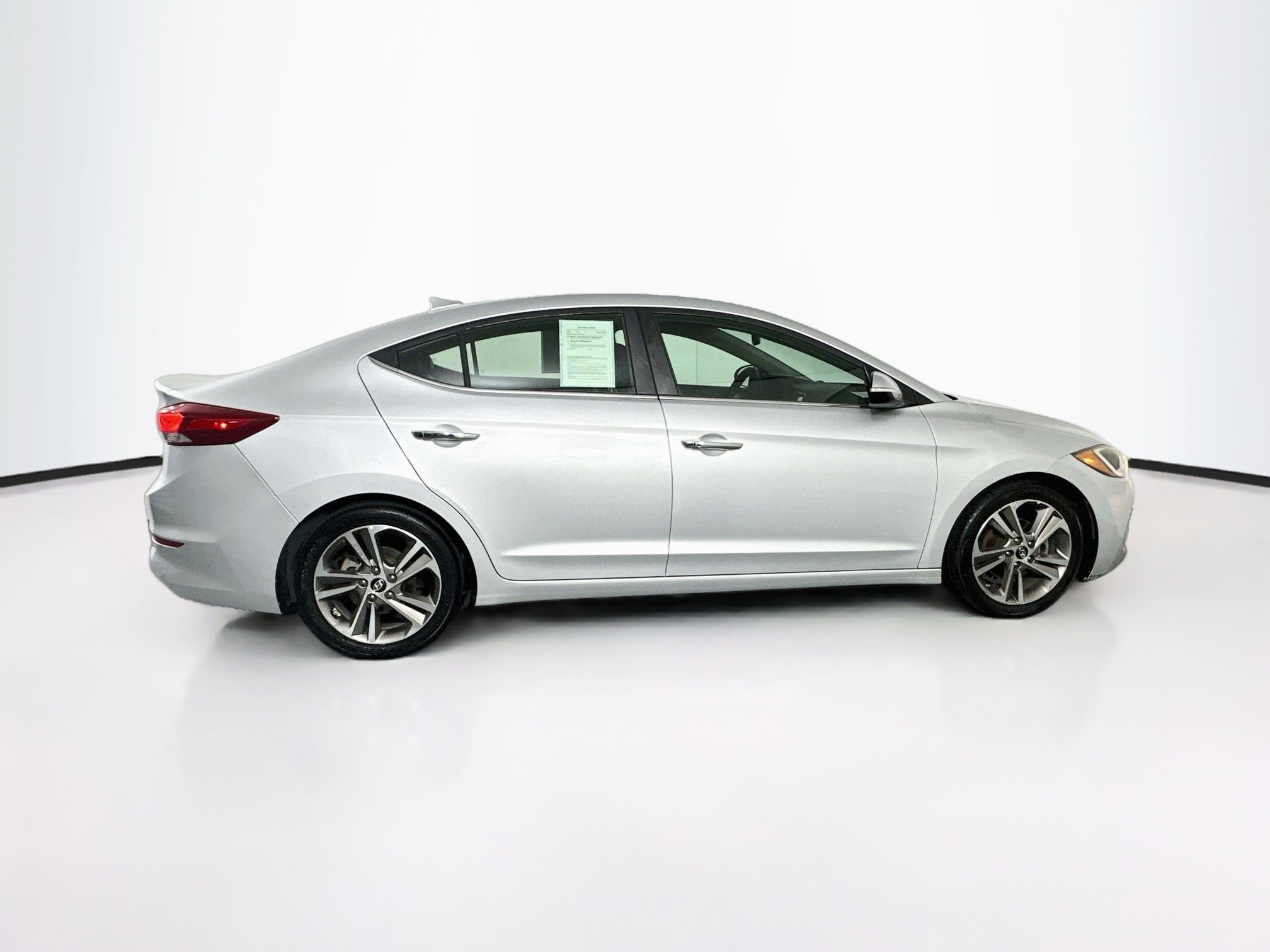 Used 2017 Hyundai Elantra Limited FWD image 10